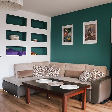 Rainbow Z Prywatnym Parkingiem Apartamento Bielsko-Biala Exterior foto